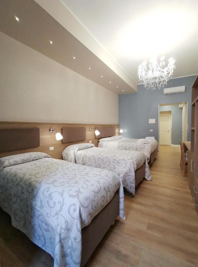Opera Relais 85 Bed & Breakfast Messina Exterior foto