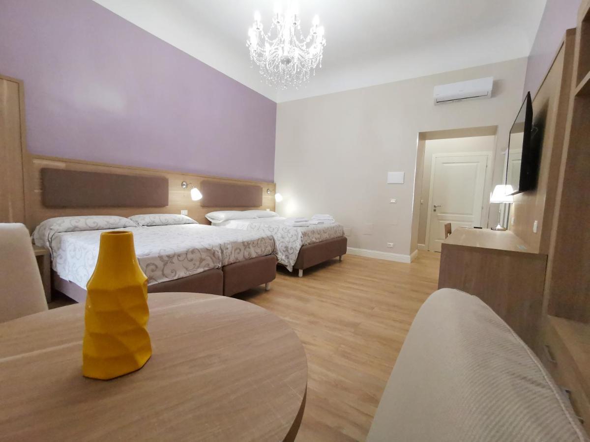 Opera Relais 85 Bed & Breakfast Messina Exterior foto